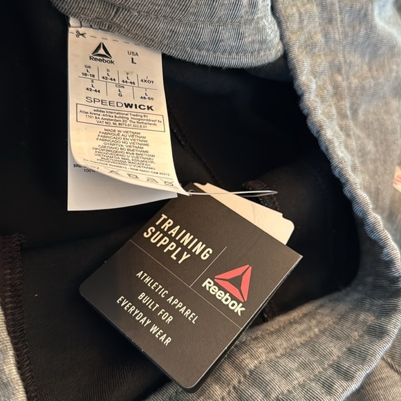 Reebok training supply knit joggers NWT L - Picture 8 of 8